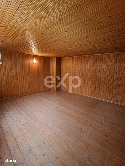 Casă cu 4 camere în Răzvad
