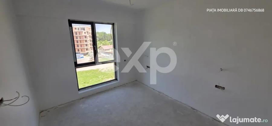 Apartament cu 3 camere decomandat în Nord