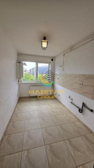 Apartament cu 3 camere decomandat în Berceni