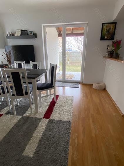 Casă cu 5 camere cu Teren 284 Mp în Ghiroda