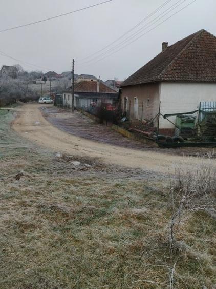 Casă individuală cu 2 camere cu Teren 302 Mp în Șumugiu