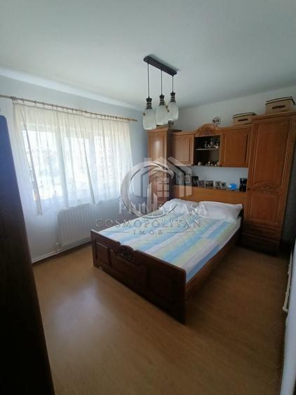 Apartament cu 3 camere în Pod