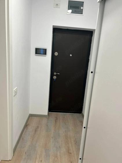 Apartament cu 2 camere semidecomandat în Dumbrăvița