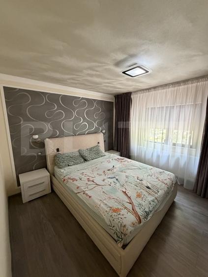 Apartament cu 3 camere decomandat, mobilat în
