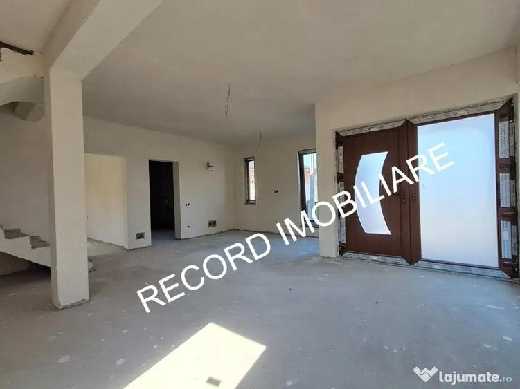 Casă cu 4 camere cu Teren 300 Mp în Apahida
