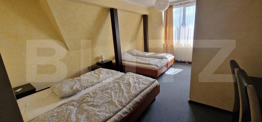Casă cu 5 camere cu Teren 1500 Mp în Central