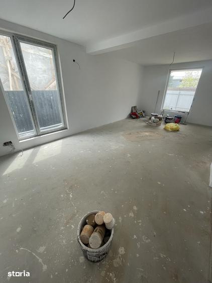 Casă cu 4 camere cu Teren 250 Mp în Clinceni