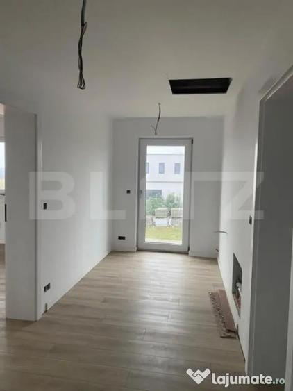 Casă cu 5 camere cu Teren 963 Mp în Bosanci