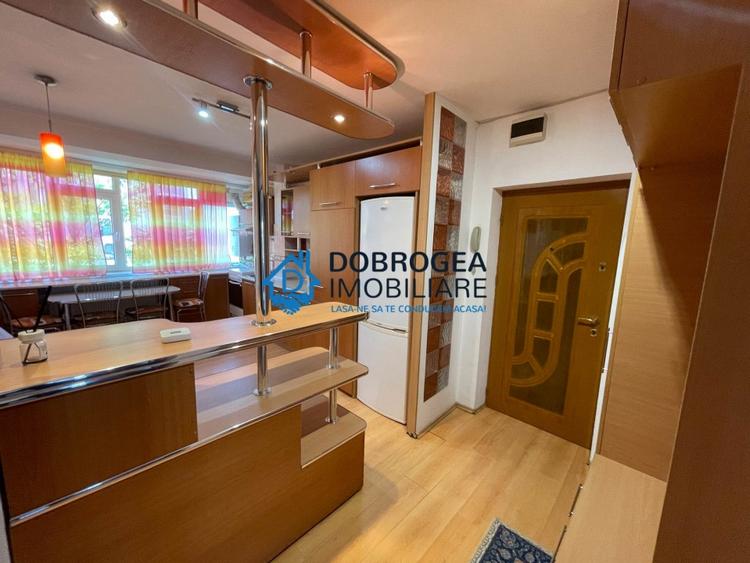 Apartament cu 2 camere decomandat, mobilat în Ultracentral