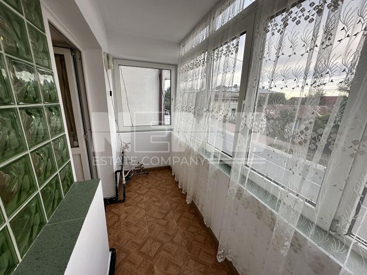 Apartament cu 3 camere semidecomandat în Central