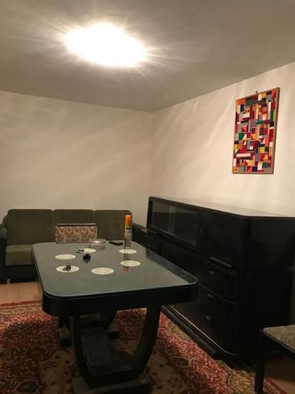 Apartament cu 3 camere decomandat în Doamna Ghica