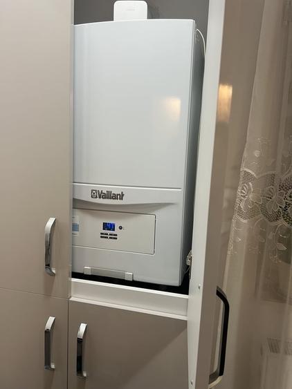 Apartament cu 3 camere decomandat în 13 Septembrie