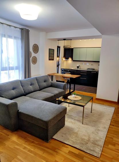 Apartament cu 2 camere decomandat în Central