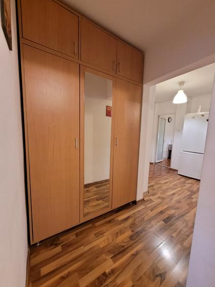 Apartament cu 2 camere decomandat în Sud