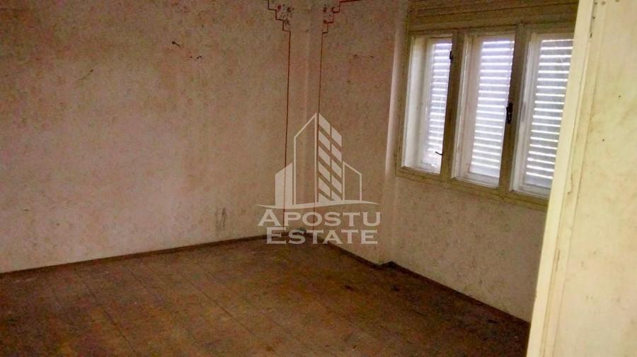 Casă individuală cu 4 camere cu Canalizare în Măgulicea