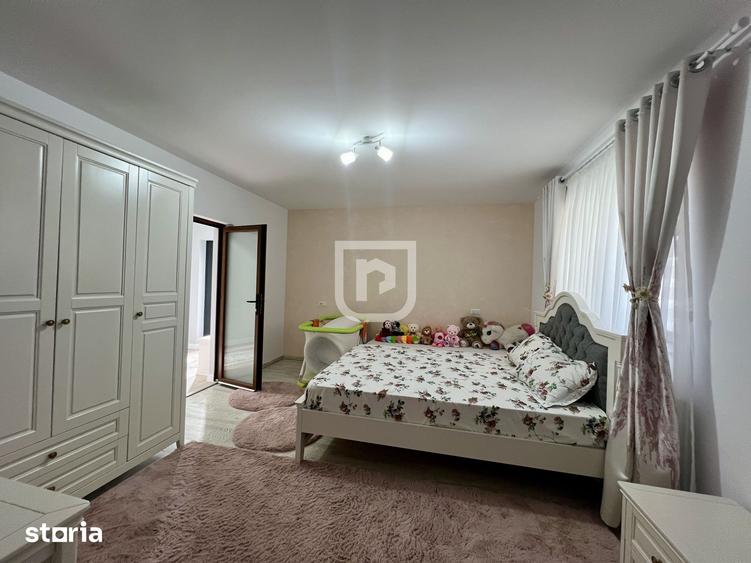 Casă cu 3 camere cu Teren 1481 Mp în Central