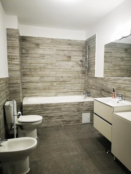 Apartament cu 3 camere decomandat, mobilat în Borhanci