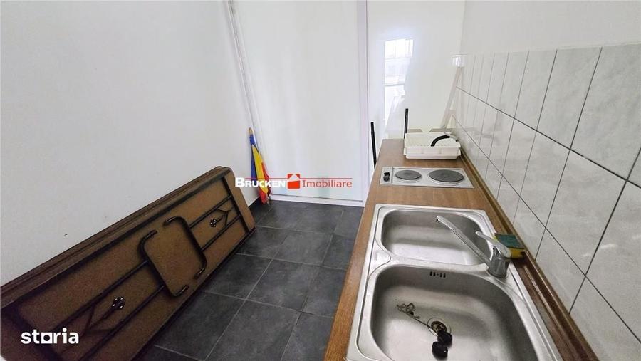 Spațiu comercial, de 1,650 mp, în Central
