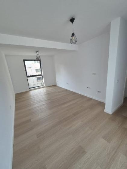 Spațiu comercial, de 280 mp, în Tineretului