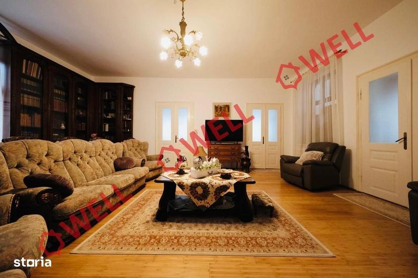 Casă cu 4 camere în Bățani