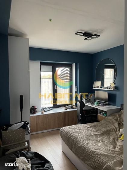 Apartament cu 3 camere, mobilat în Văcăresti