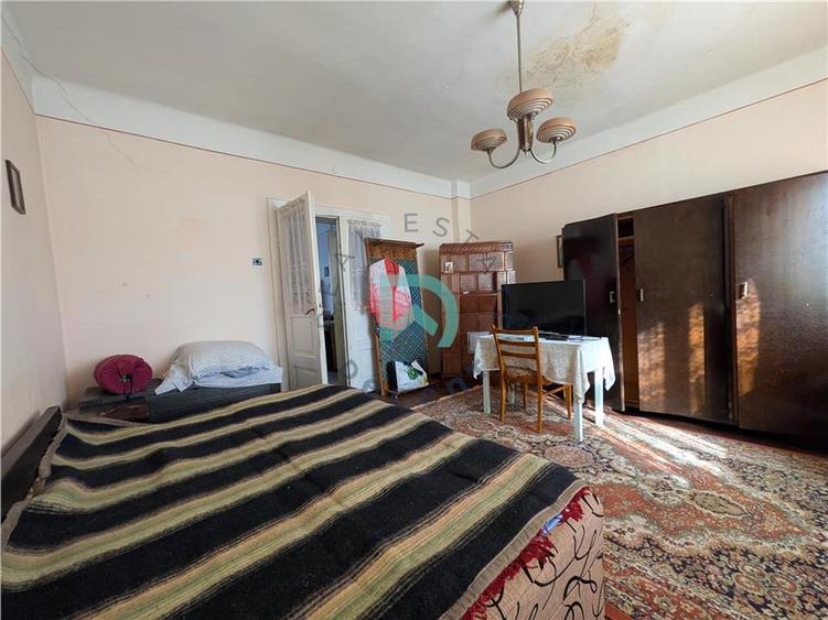 Casă individuală cu 4 camere cu Teren 262 Mp în Tractorul