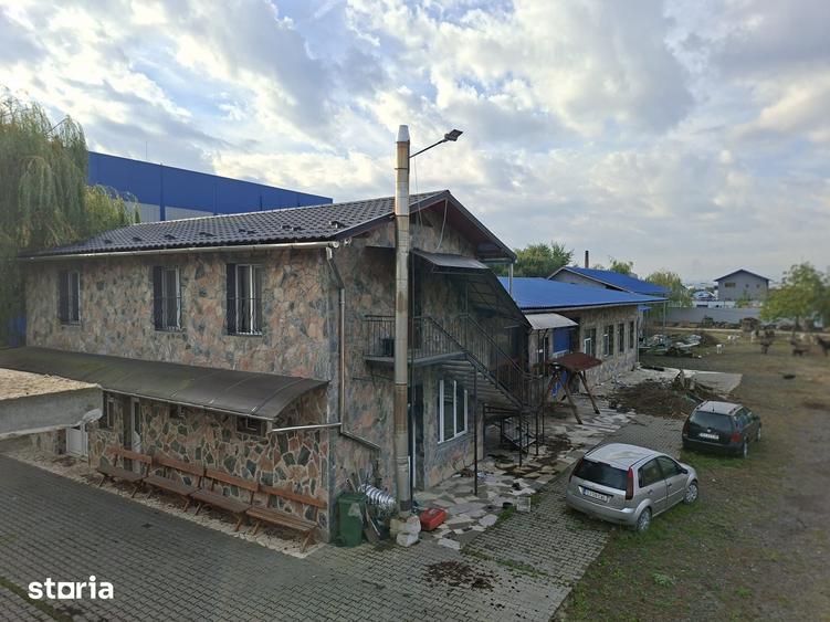 Spațiu comercial, de 360 mp, în Central
