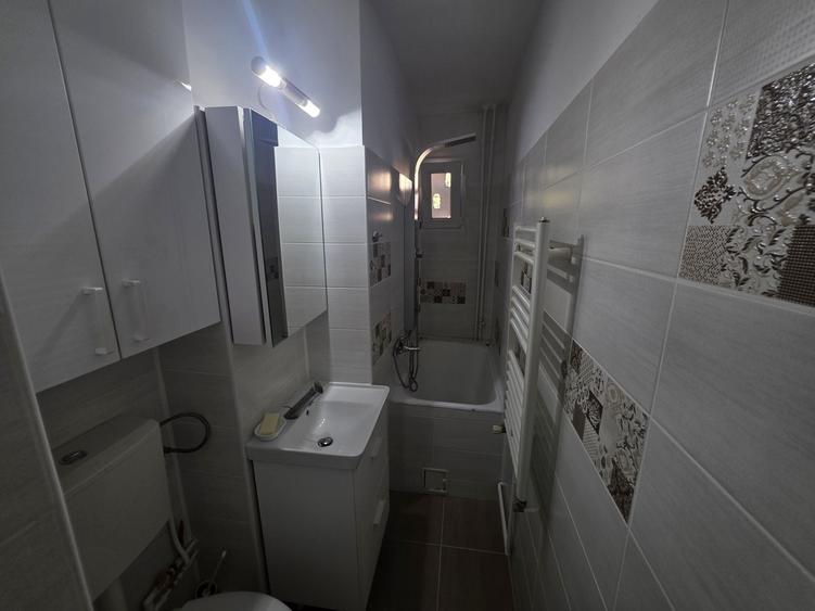 Apartament cu 2 camere semidecomandat în Găvana