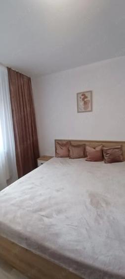 Apartament cu 2 camere decomandat, mobilat în C5