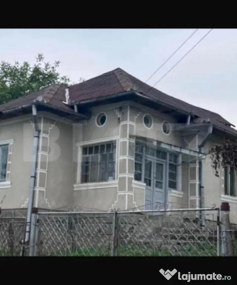 Casă cu 2 camere cu Teren 3400 Mp în Recea-Cristur