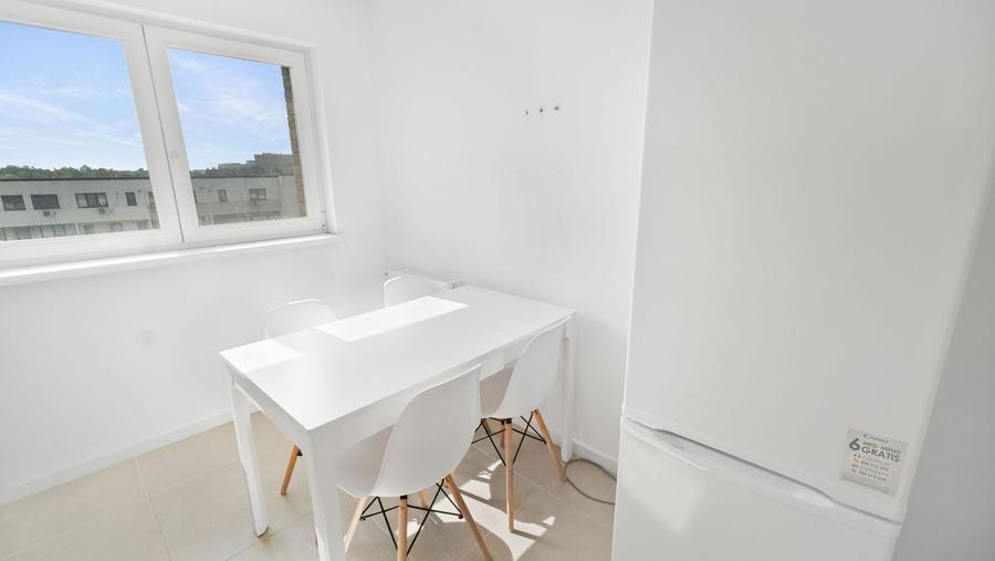 Apartament cu 2 camere semidecomandat, mobilat în Politehnica