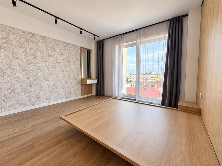 Apartament cu 3 camere decomandat, mobilat în Dacia