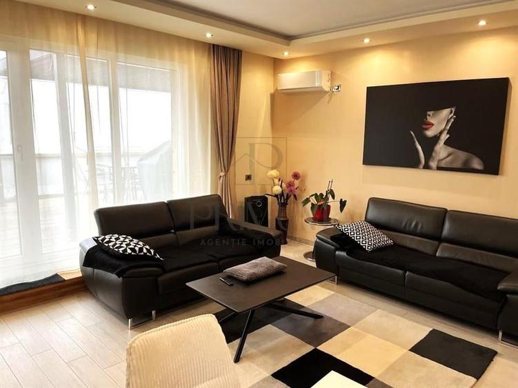 Apartament cu 3 camere decomandat, mobilat în Dumbrăvița