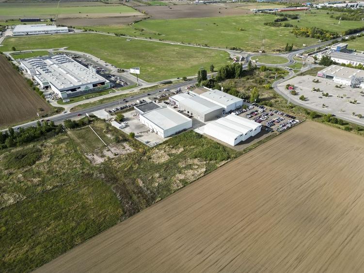 Teren Construcții intravilan de 3045 mp, în Giroc