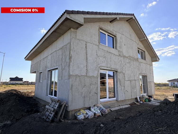 Duplex cu 3 camere cu Teren 300 Mp în Moșnița Veche