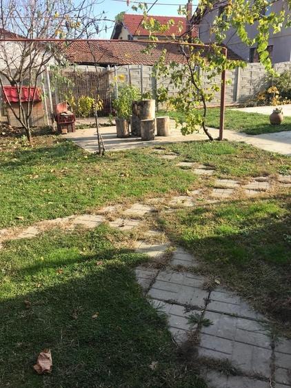 Casă cu 4 camere cu Teren 1000 Mp în Central