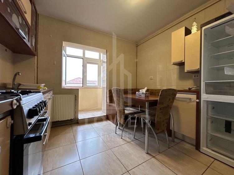 Apartament cu 3 camere decomandat în Vasile Aaron