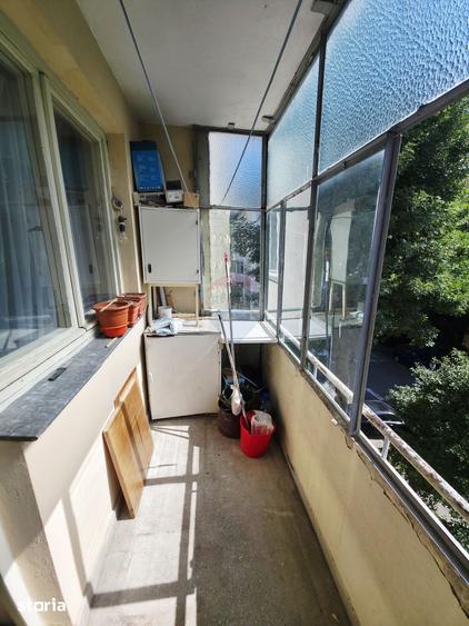 Apartament cu 2 camere decomandat în Precista