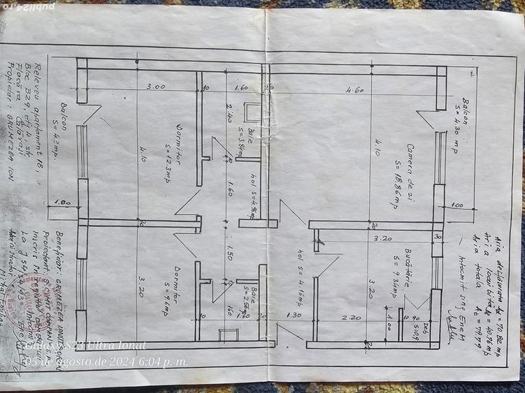 Apartament cu 3 camere decomandat în Central