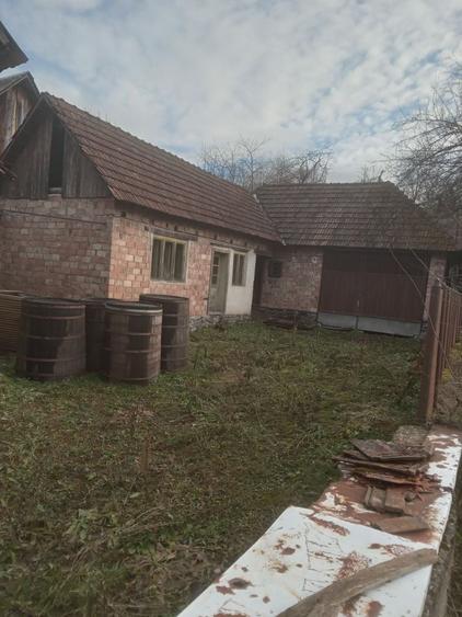 Casă cu 4 camere în Criștioru de Jos