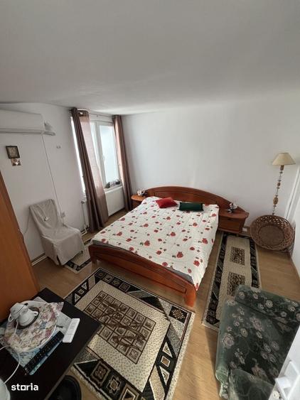 Casa/Vila cu 5 camere de vanzare Central - 19