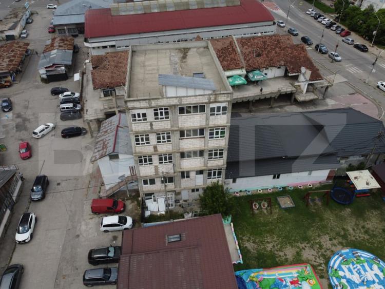 Spațiu comercial, de 1,080 mp, în Ultracentral