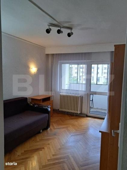 Apartament cu 3 camere decomandat în Ciupercenii Noi