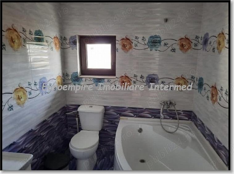Casă cu 6 camere cu Teren 400 Mp în Central