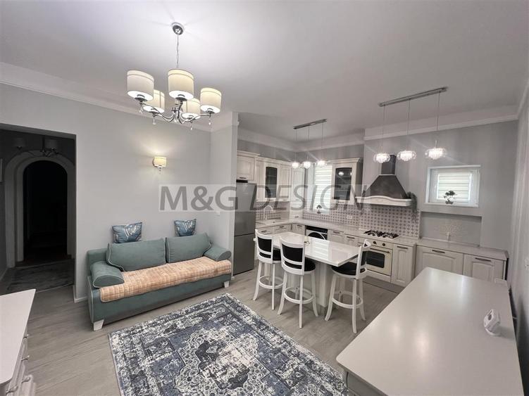 Apartament cu 3 camere decomandat în Ultracentral