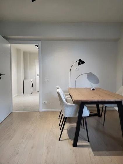 Apartament cu 2 camere decomandat, mobilat în 13 Septembrie
