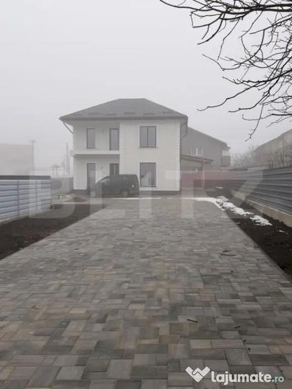 Casă cu 4 camere cu Teren 714 Mp în Ițcani