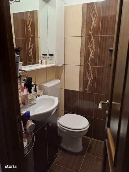 Ofer spre inchiriere apartament cu 3 camere,Robea-Catedrala - 1