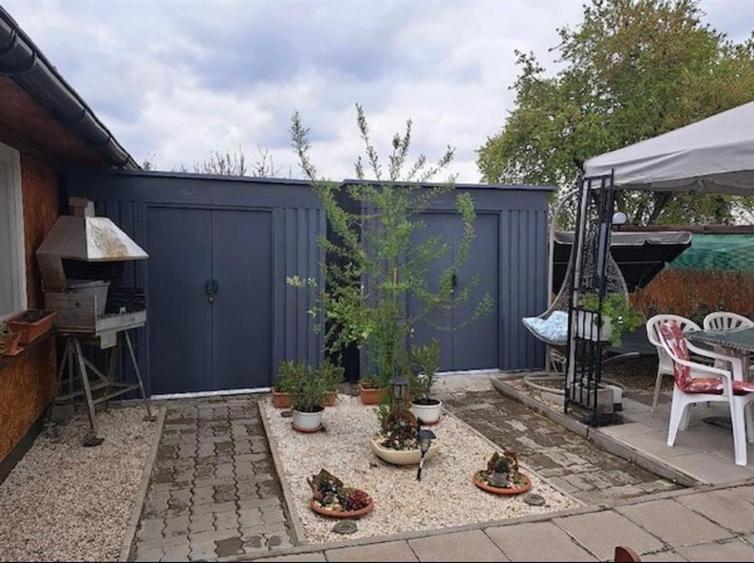 Casă individuală cu 3 camere cu Piscina în Braytim