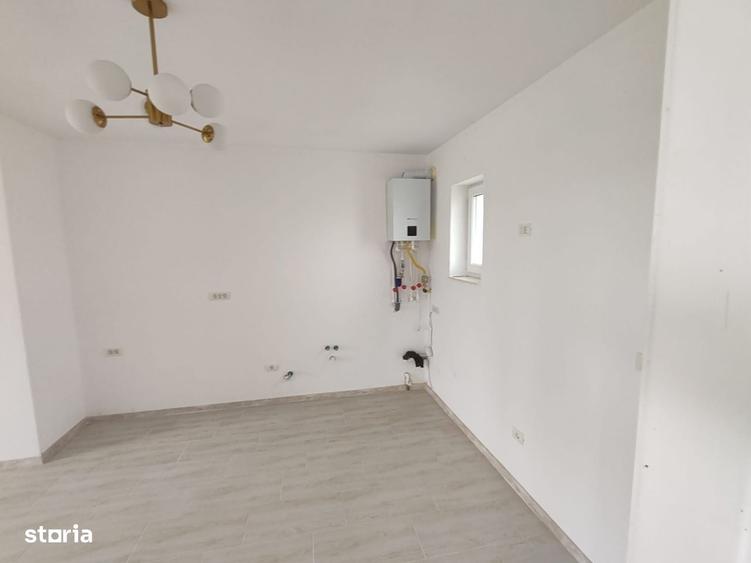 Casă cu 3 camere în Sânpetru